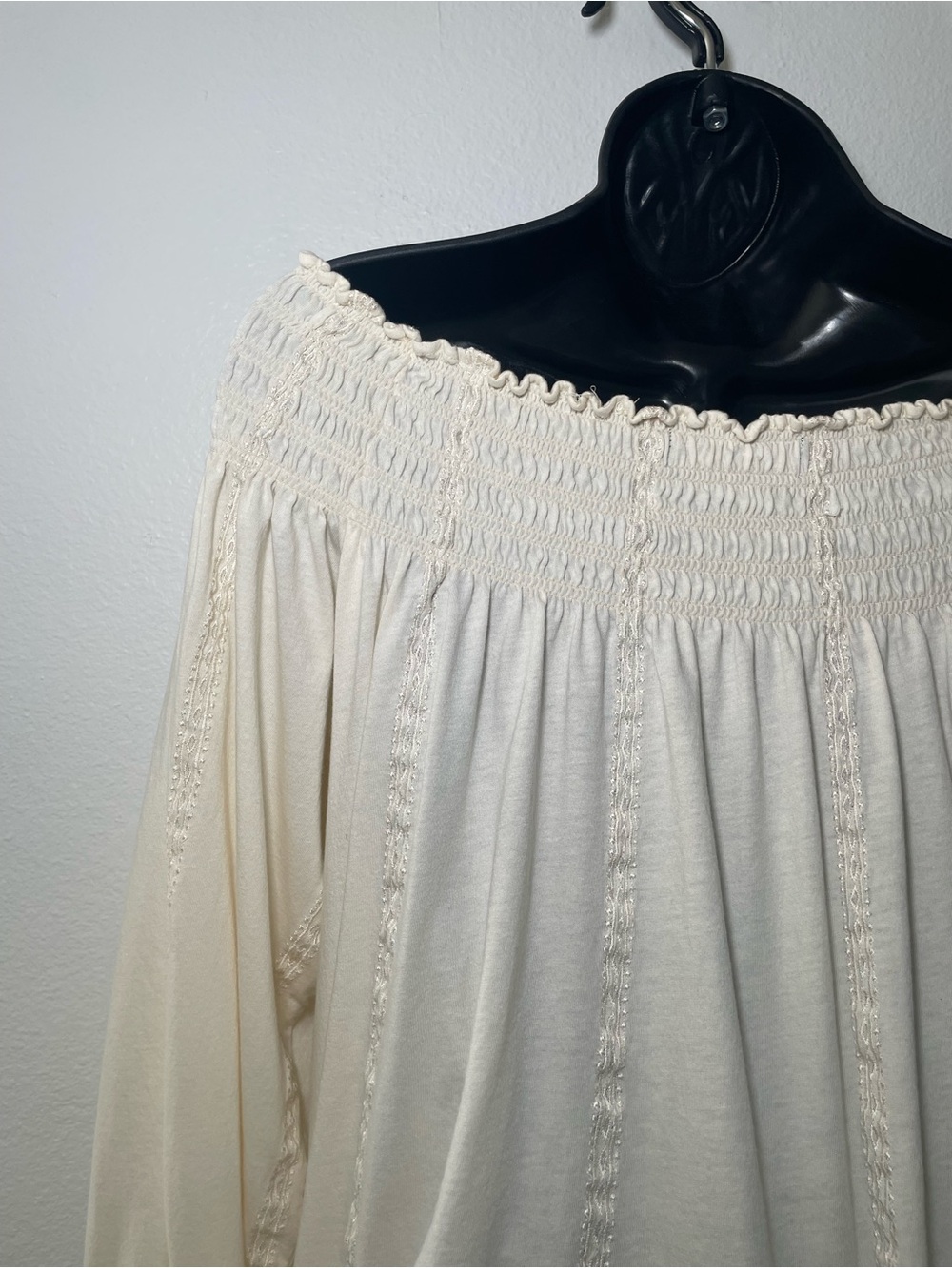 Lauren Ralph Lauren Off Shoulder Top L Cream Smocked Embroidered Boho Cotton - Picture 6 of 8